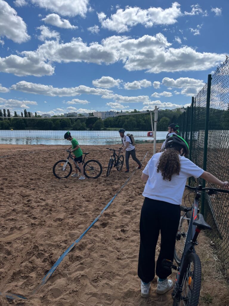 Sport et nature : nos élèves entre lac Kir et aventure dans le Doubs 2 as lackir2