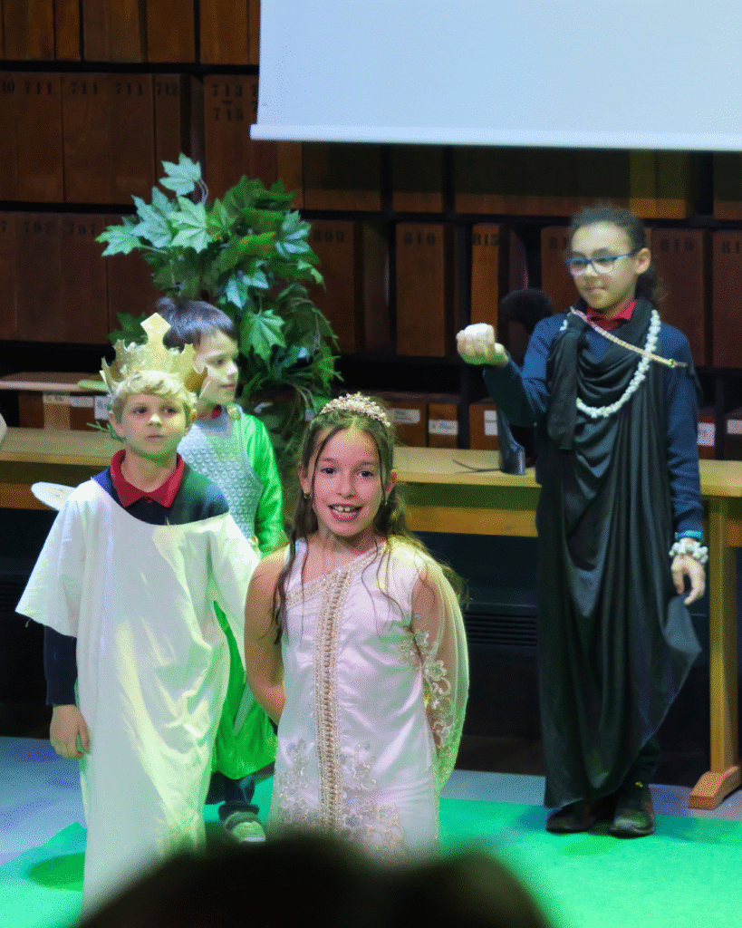 piece ce2 mythologie 2